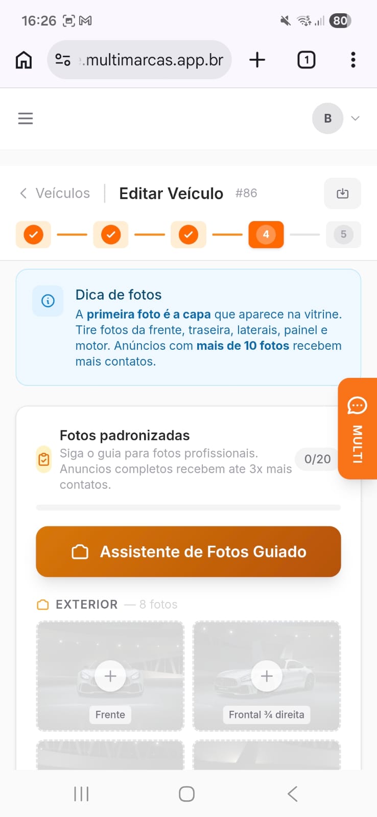 Painel do veículo com botão Assistente de Fotos Guiado